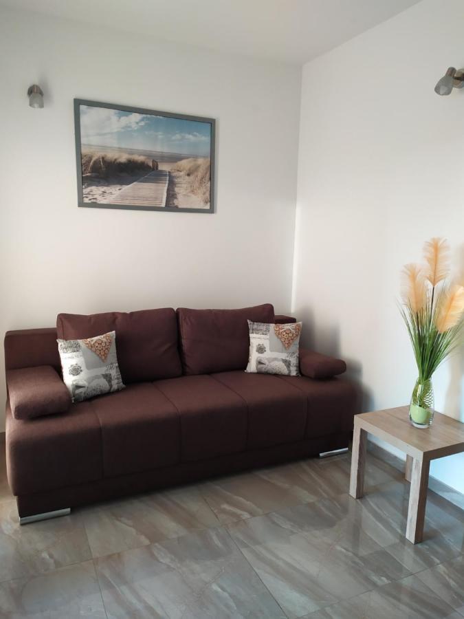 Apartmani Mira Nin Exterior photo