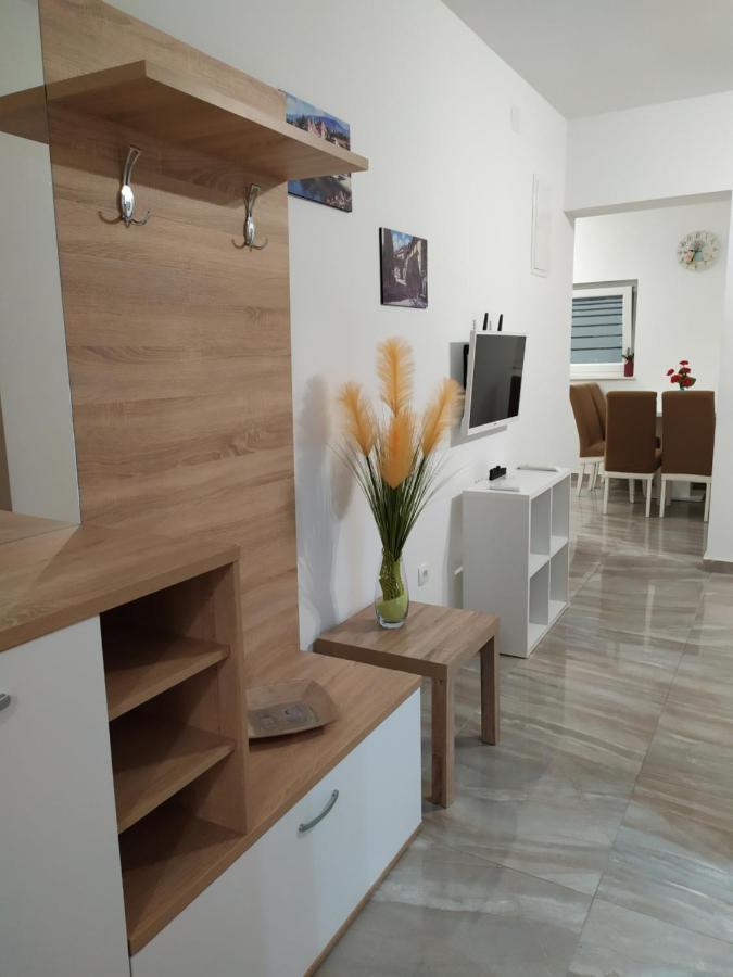Apartmani Mira Nin Exterior photo
